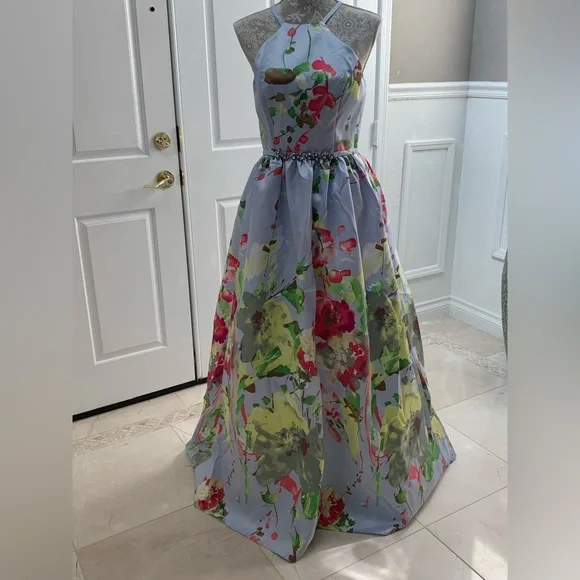 Carmen Marc Valvo | Dresses | Carmen Marc Valvo Infusion Mikado Floral  Rhinestone Ballgown Size 6 | Poshmark